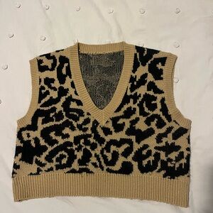Leopard Print V-Neck Sweater Vest